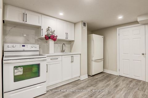 Photo 28 at 17 Venture Avenue, Rouge Woods, Richmond Hill