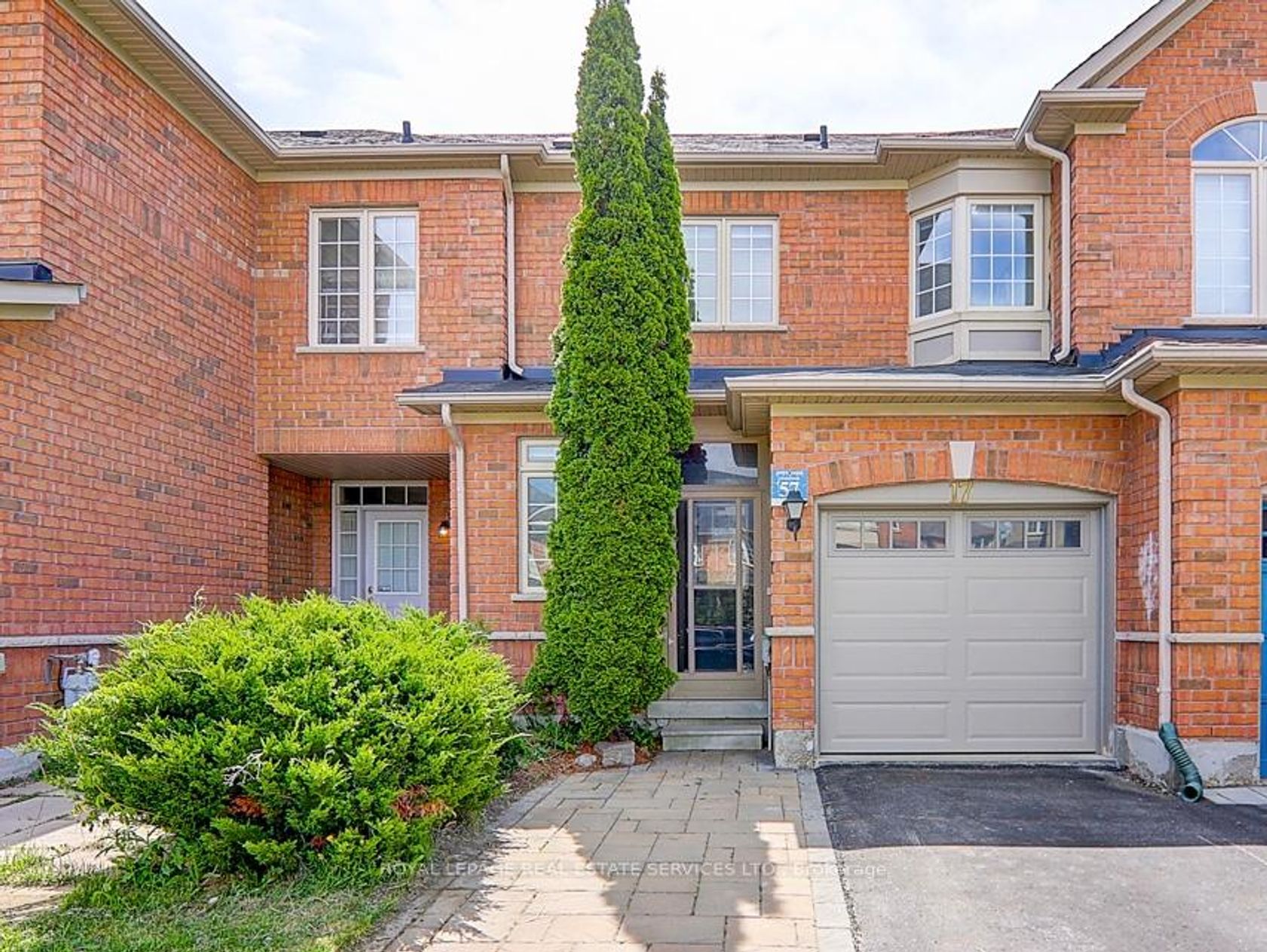 17 Venture Avenue, Rouge Woods, Richmond Hill 