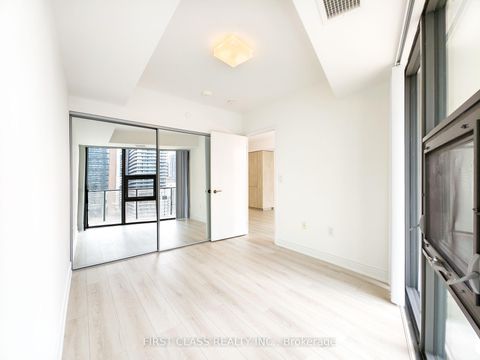 Photo 18 at 1404 - 11 Wellesley Street W, Bay Street Corridor, Toronto