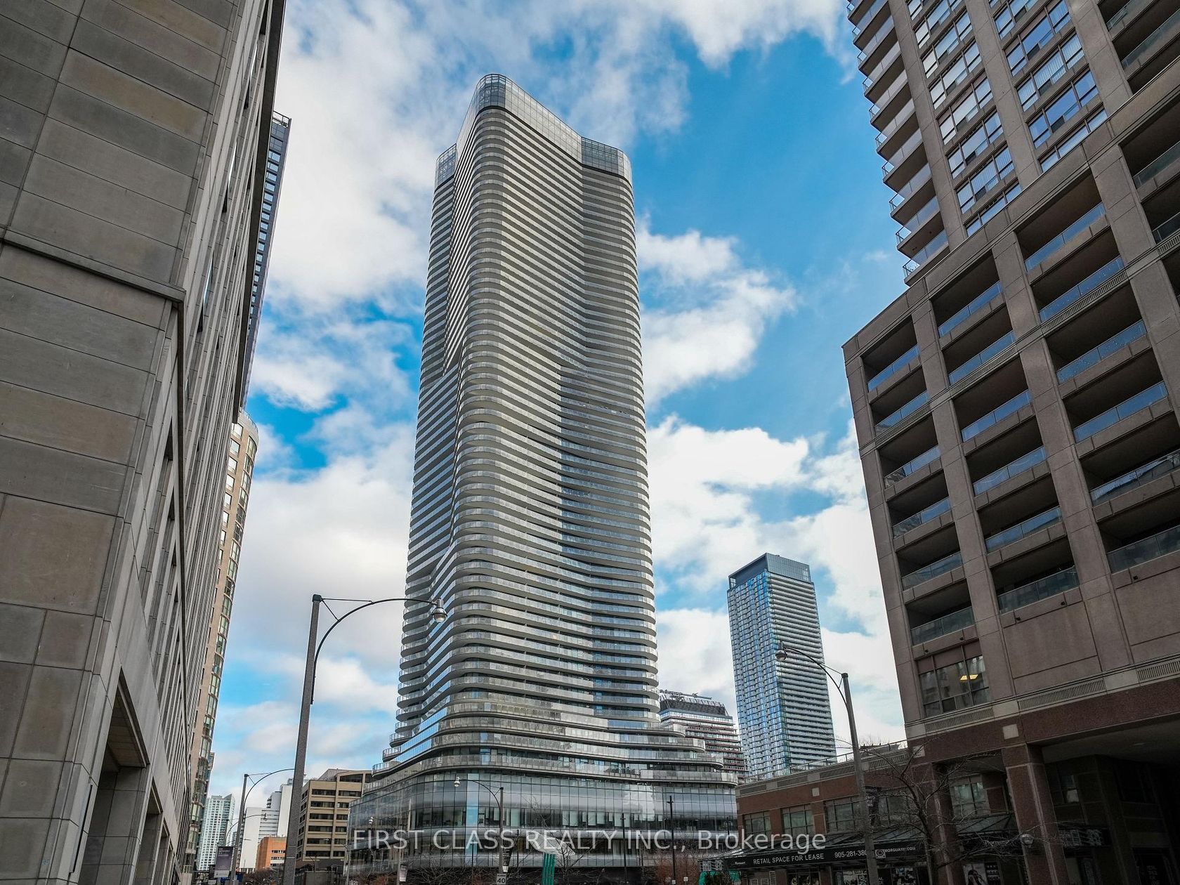1404 - 11 Wellesley Street W, Bay Street Corridor, Toronto 
