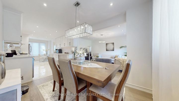 Photo 10 at 249 Kensington Crescent, Centennial, Oshawa