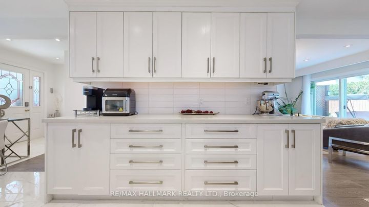 Photo 14 at 249 Kensington Crescent, Centennial, Oshawa