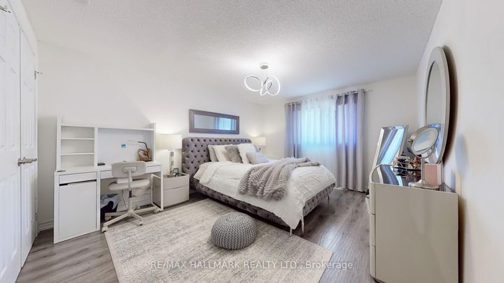 Photo 21 at 249 Kensington Crescent, Centennial, Oshawa