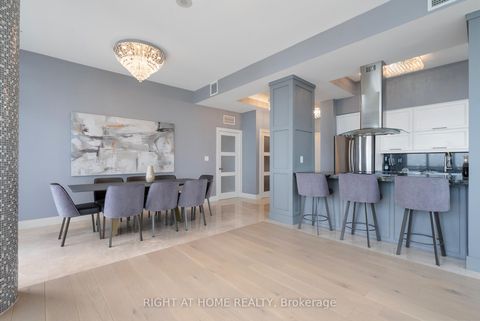 Photo 7 at 5104 - 65 Bremner Boulevard, Waterfront Communities C1, Toronto
