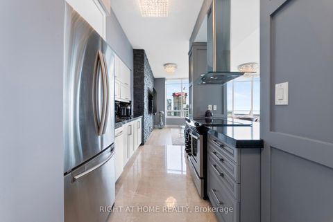 Photo 9 at 5104 - 65 Bremner Boulevard, Waterfront Communities C1, Toronto