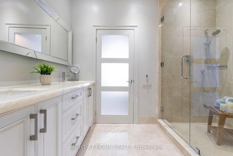 Photo 14 at 5104 - 65 Bremner Boulevard, Waterfront Communities C1, Toronto
