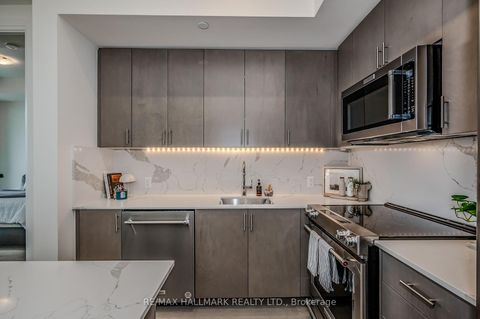 Photo 4 at PH114 - 9000 Jane Street, Vellore Village, Vaughan