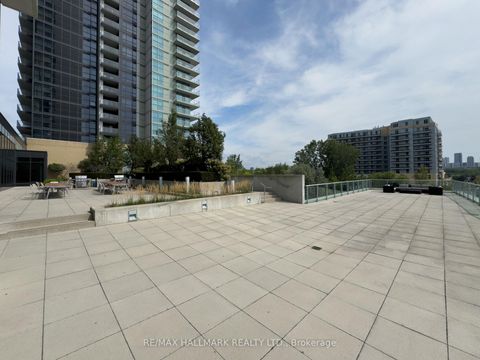 Photo 31 at Ph06 - 15 Singer Court, Bayview Village, Toronto