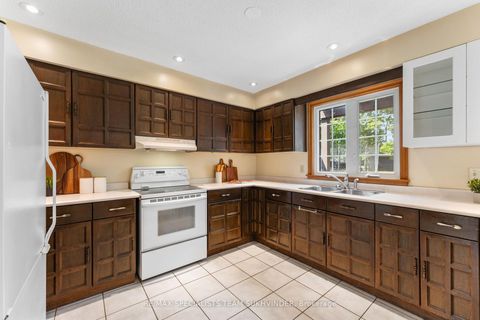 Photo 8 at 445 Warren Road, King City, King Photo 8 at 445 Warren Road, King City, King