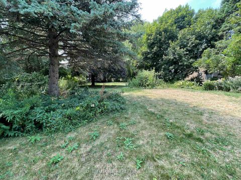 Photo 6 at 90 Glen Watford Drive, Malvern West, Toronto