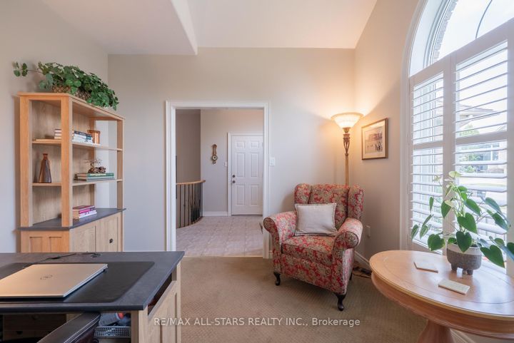 Photo 7 at 79 Gardiner Drive, Bradford, Bradford West Gwillimbury