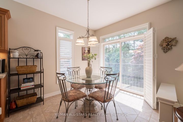 Photo 17 at 79 Gardiner Drive, Bradford, Bradford West Gwillimbury