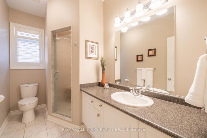Photo 26 at 79 Gardiner Drive, Bradford, Bradford West Gwillimbury