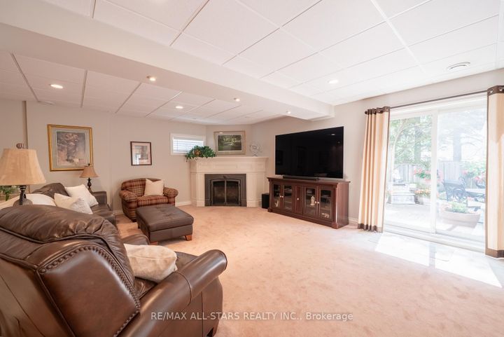 Photo 28 at 79 Gardiner Drive, Bradford, Bradford West Gwillimbury