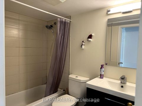 Photo 12 at 301 - 51 Baffin Crescent, Langstaff, Richmond Hill