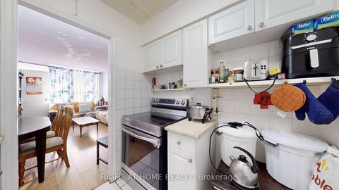 Photo 12 at 905 - 100 Lotherton Pathway Pathway, Glen Park, Toronto Photo 12 at 905 - 100 Lotherton Pathway Pathway, Glen Park, Toronto