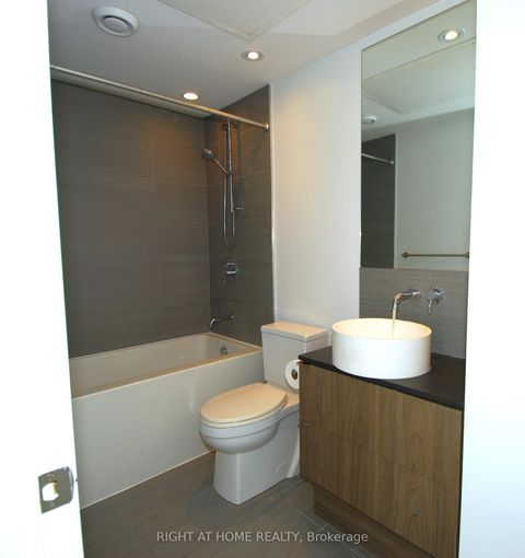 Photo 9 at 733 - 161 Roehampton Avenue, Mount Pleasant West, Toronto