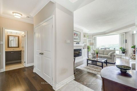 Photo 4 at 720 - 2511 Lakeshore Road W, BR Bronte, Oakville