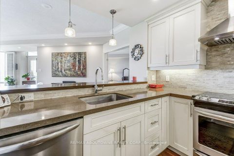Photo 7 at 720 - 2511 Lakeshore Road W, BR Bronte, Oakville