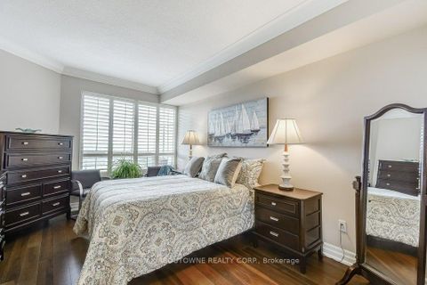 Photo 19 at 720 - 2511 Lakeshore Road W, BR Bronte, Oakville