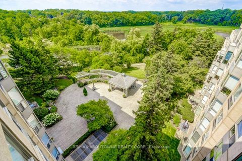 Photo 25 at 720 - 2511 Lakeshore Road W, BR Bronte, Oakville