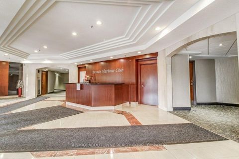 Photo 27 at 720 - 2511 Lakeshore Road W, BR Bronte, Oakville