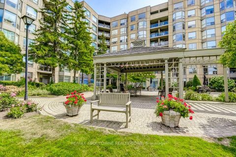 Photo 37 at 720 - 2511 Lakeshore Road W, BR Bronte, Oakville