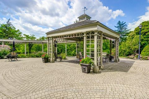 Photo 38 at 720 - 2511 Lakeshore Road W, BR Bronte, Oakville