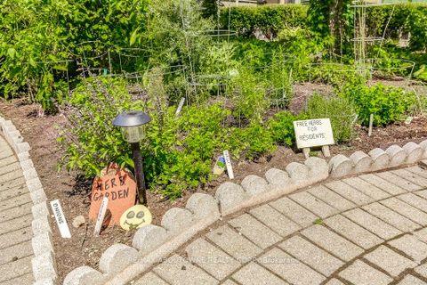Photo 39 at 720 - 2511 Lakeshore Road W, BR Bronte, Oakville