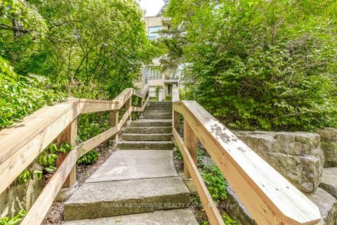 Photo 41 at 720 - 2511 Lakeshore Road W, BR Bronte, Oakville