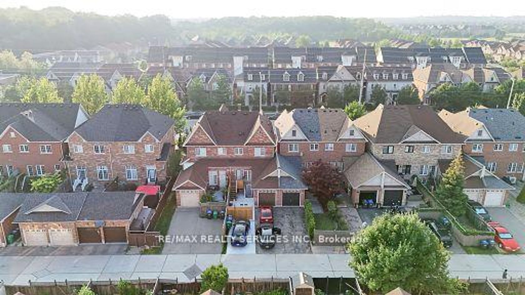 3540 Eglinton Avenue W, Churchill Meadows, Mississauga by Loree Meneguzzi Real Estate 3540 Eglinton Avenue W, Churchill Meadows, Mississauga