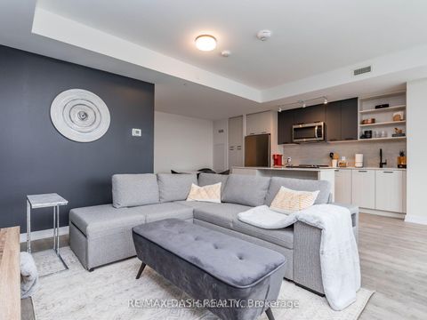 Photo 9 at 723 - 2300 St Clair Avenue W, Junction Area, Toronto