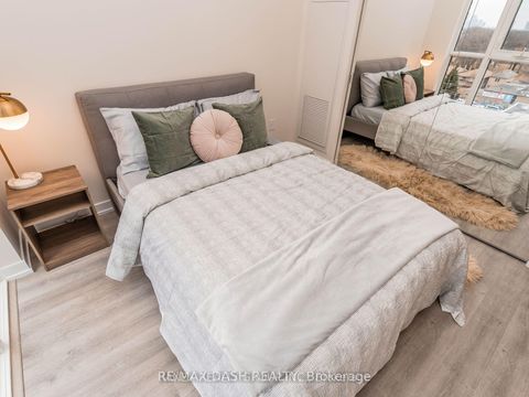 Photo 20 at 723 - 2300 St Clair Avenue W, Junction Area, Toronto
