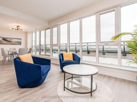 Photo 26 at 723 - 2300 St Clair Avenue W, Junction Area, Toronto