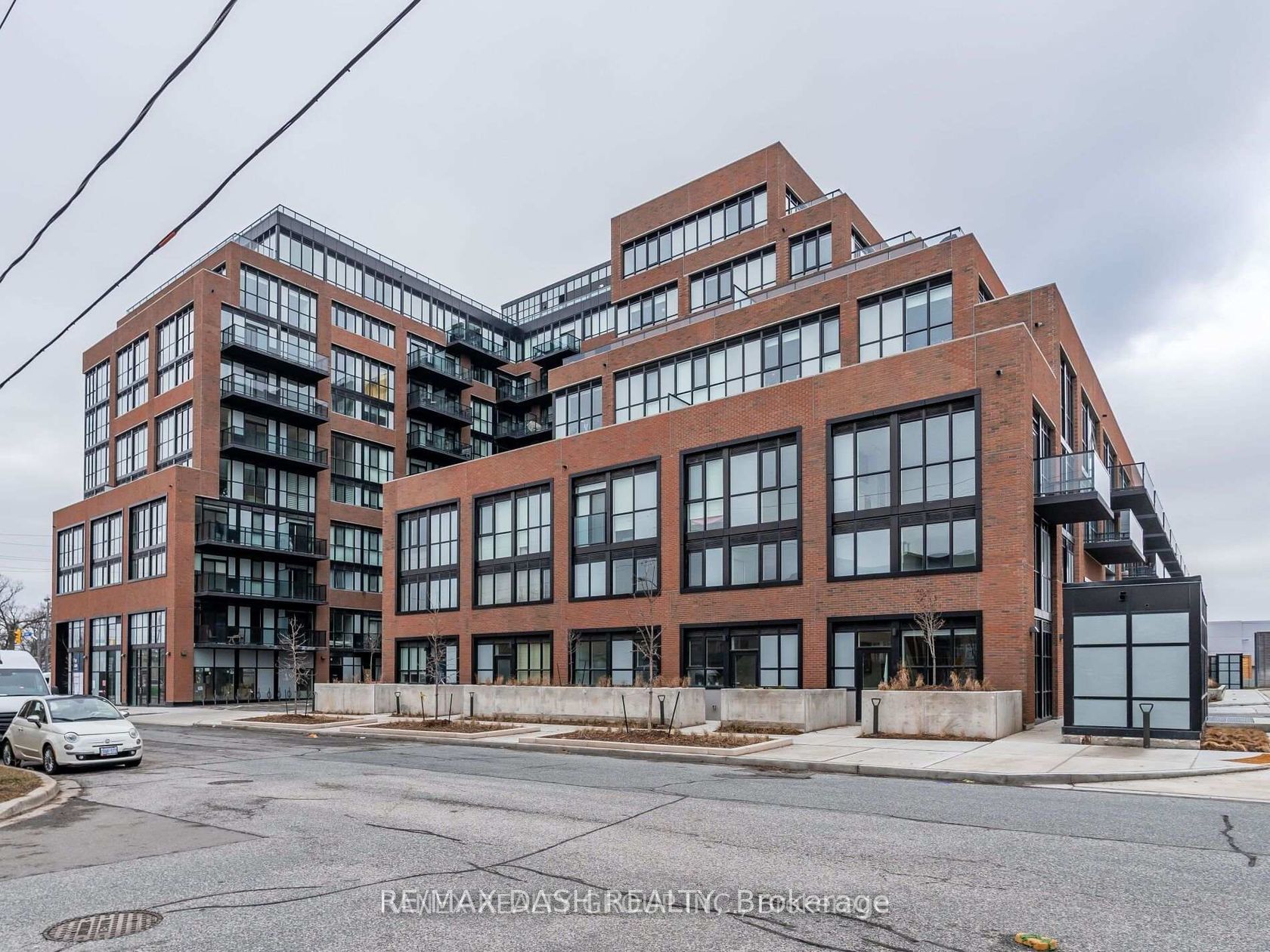 723 - 2300 St Clair Avenue W, Junction Area, Toronto 
