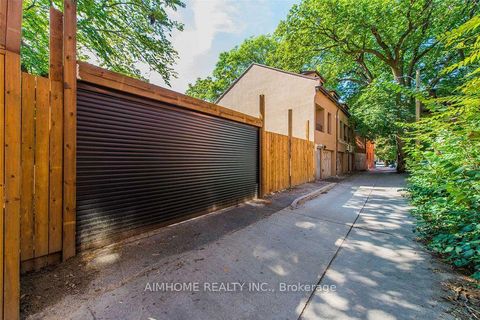 Photo 1 at Th#2 - 360 R Dundas Street E, Moss Park, Toronto