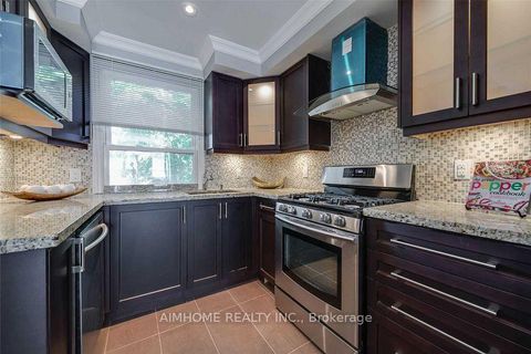 Photo 10 at Th#2 - 360 R Dundas Street E, Moss Park, Toronto