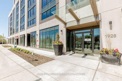 Photo 4 at 2216 - 1928 Lakeshore Boulevard, Swansea, Toronto