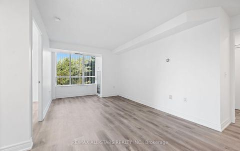 Photo 11 at 302 - 5001 Finch Avenue E, Agincourt North, Toronto