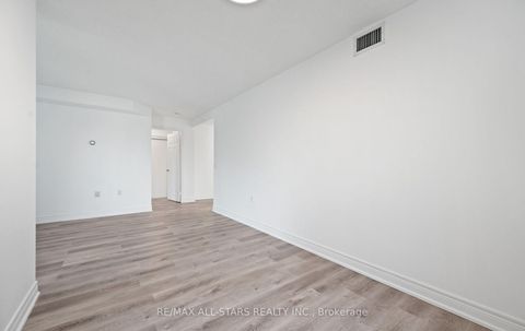 Photo 17 at 302 - 5001 Finch Avenue E, Agincourt North, Toronto