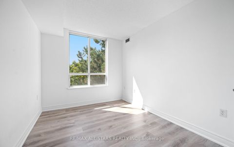 Photo 26 at 302 - 5001 Finch Avenue E, Agincourt North, Toronto