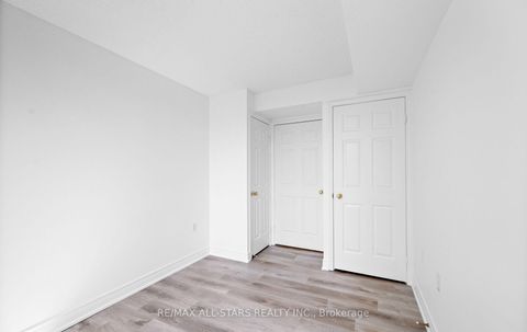 Photo 27 at 302 - 5001 Finch Avenue E, Agincourt North, Toronto