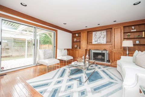 Photo 18 at 11 Riderwood Drive E, Windfields, Toronto