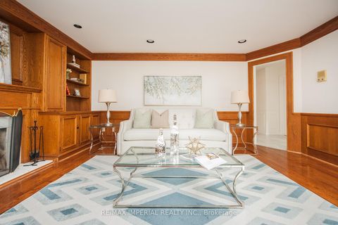 Photo 19 at 11 Riderwood Drive E, Windfields, Toronto