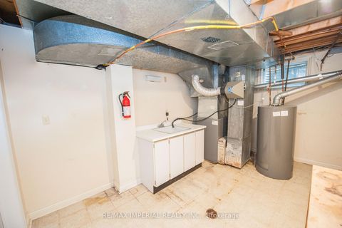 Photo 22 at 11 Riderwood Drive E, Windfields, Toronto