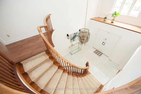 Photo 27 at 11 Riderwood Drive E, Windfields, Toronto