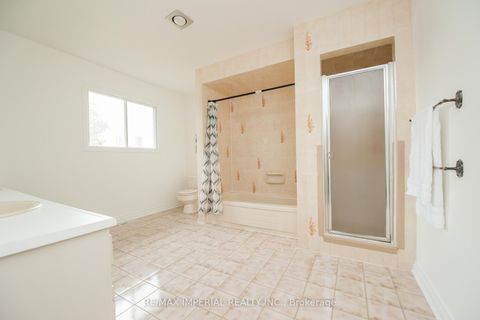 Photo 35 at 11 Riderwood Drive E, Windfields, Toronto