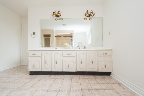Photo 36 at 11 Riderwood Drive E, Windfields, Toronto