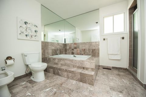 Photo 43 at 11 Riderwood Drive E, Windfields, Toronto