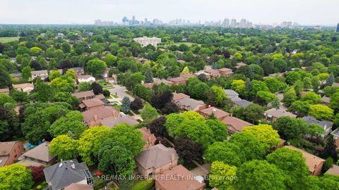 Photo 47 at 11 Riderwood Drive E, Windfields, Toronto